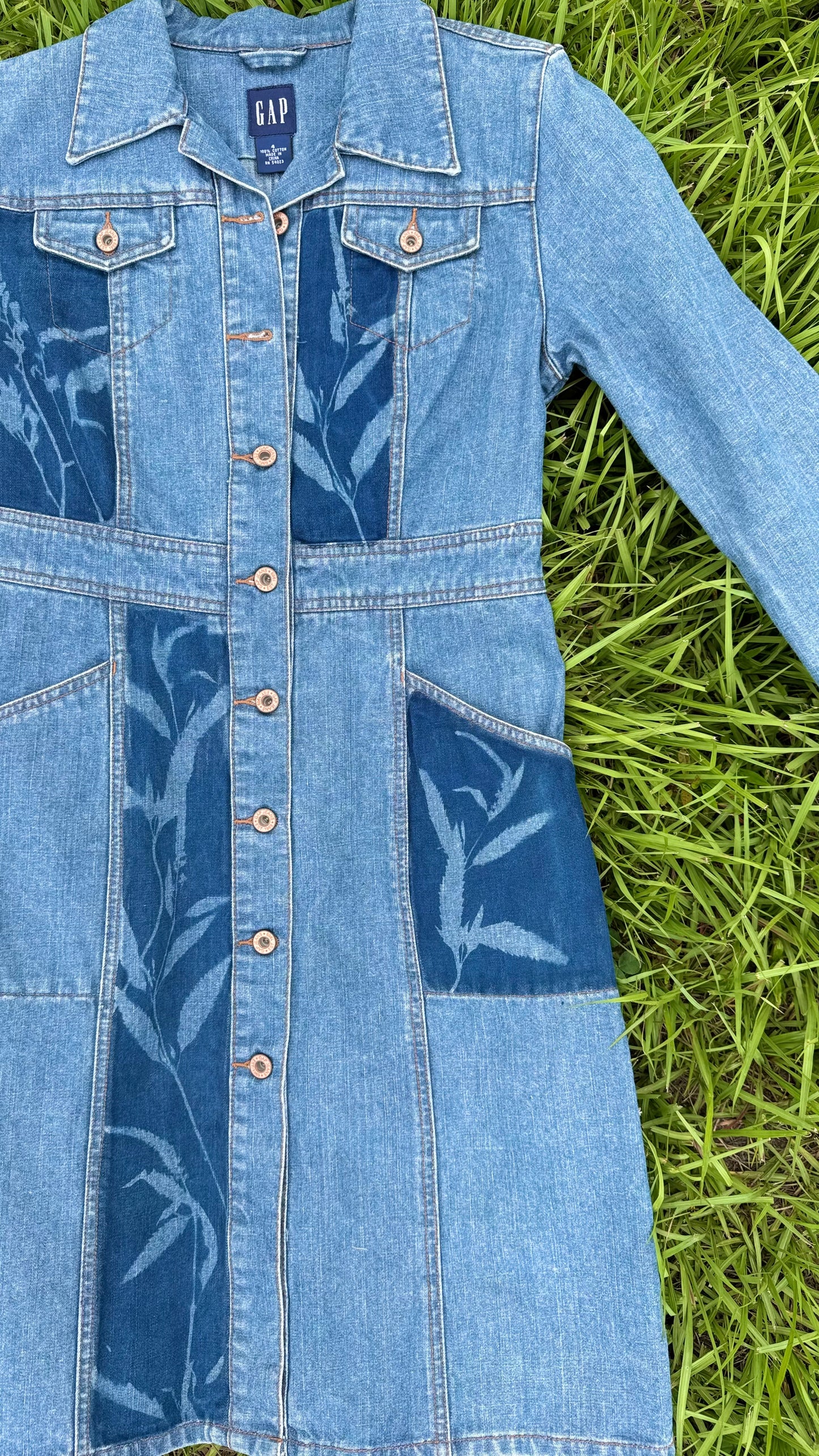 GAP Denim Dress • Medium