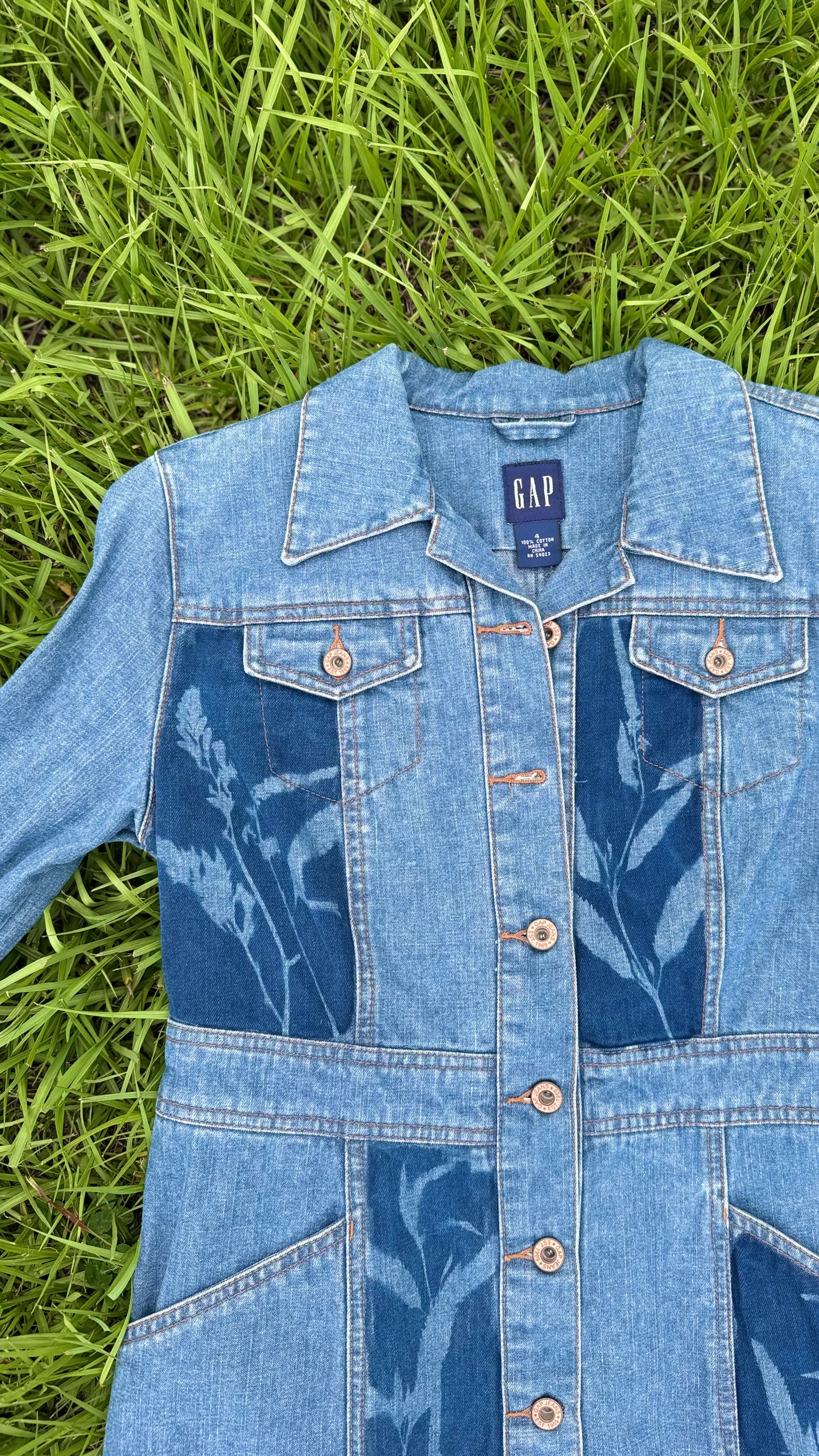 GAP Denim Dress • Medium