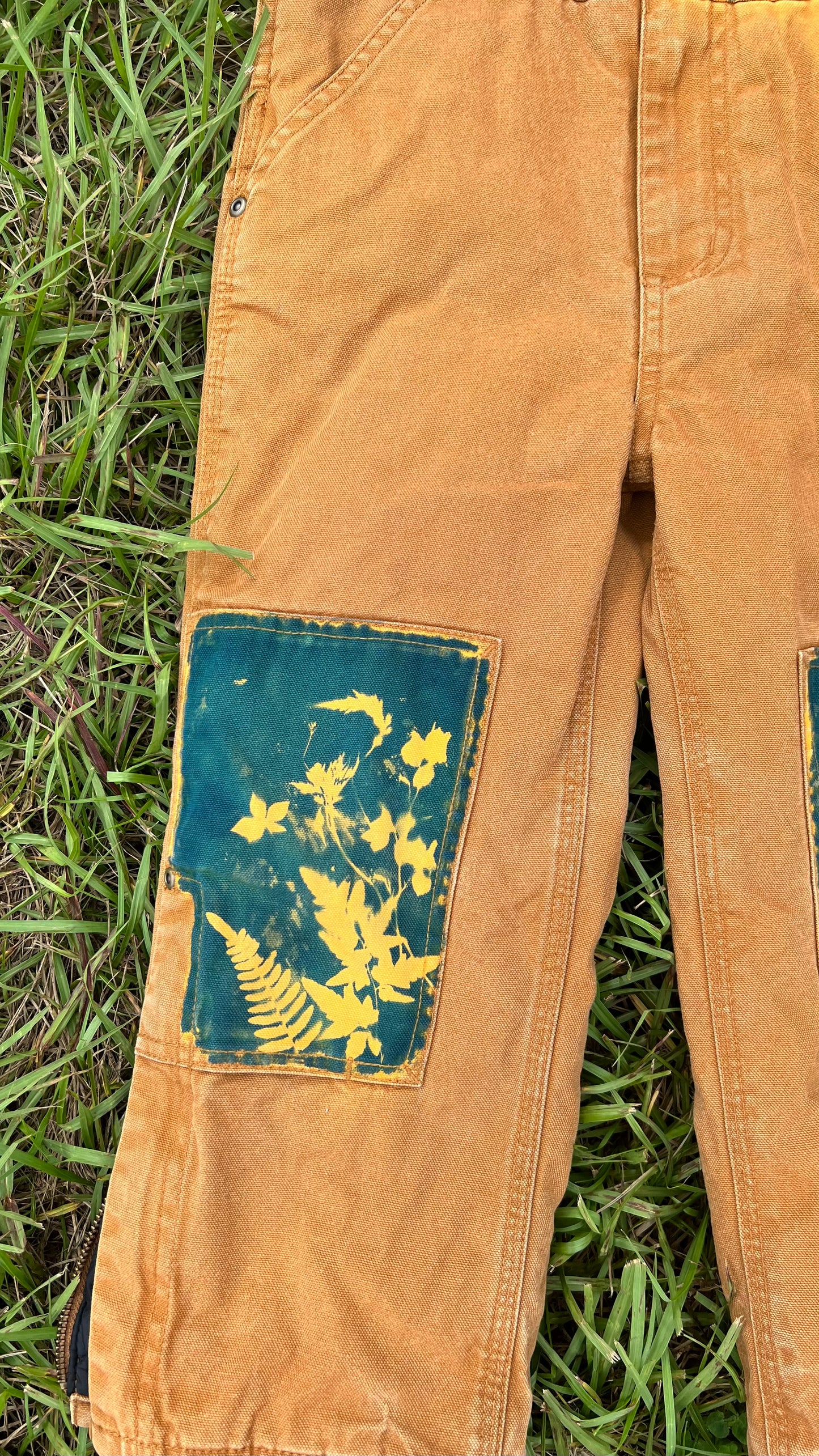 Carhartt Lined Bib Overalls • Youth 5
