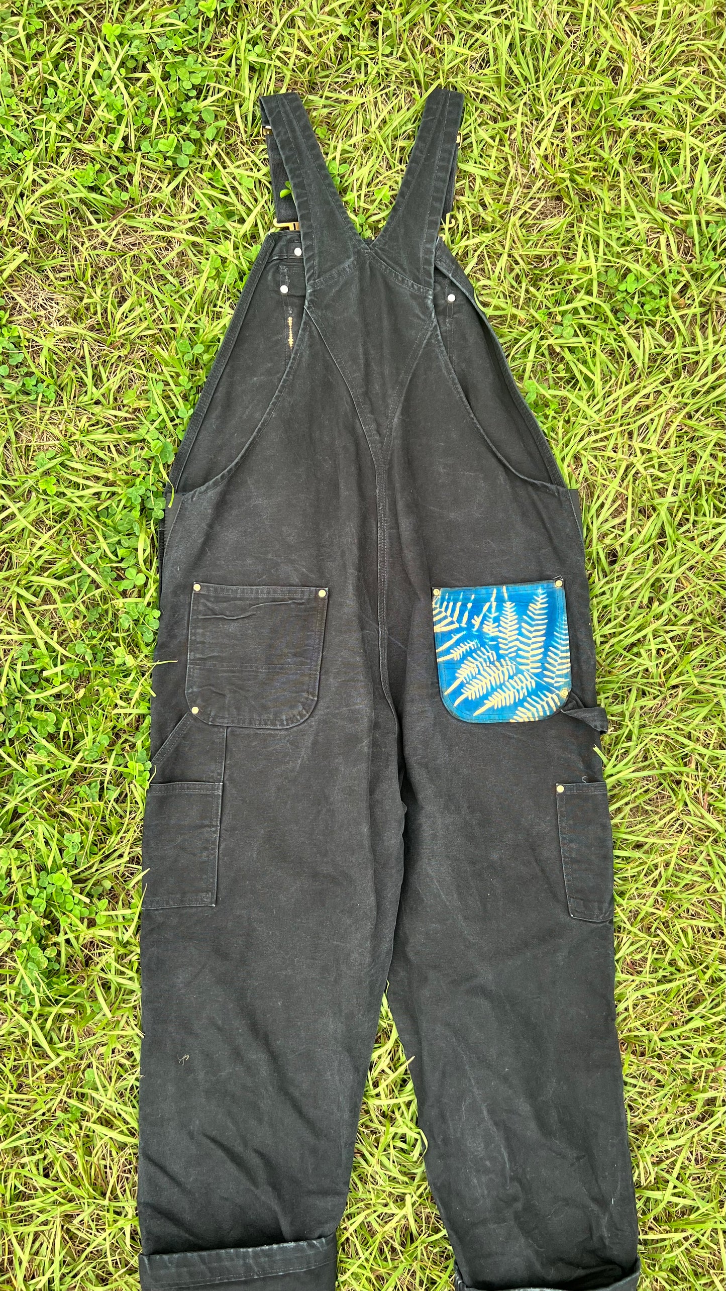 Carhartt black overalls • 42x30