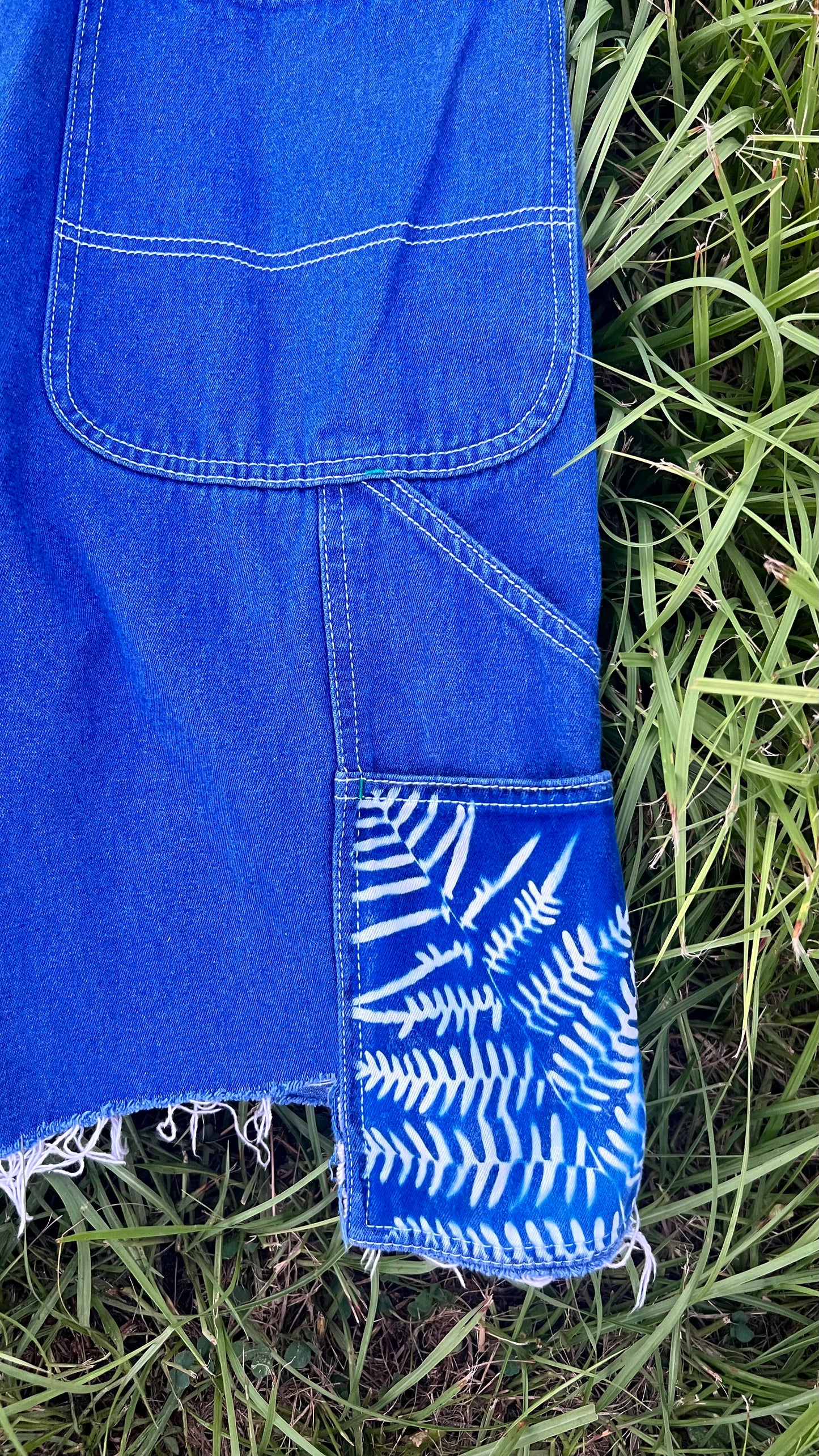 Liberty Bib Cut Off Short Overalls • 32