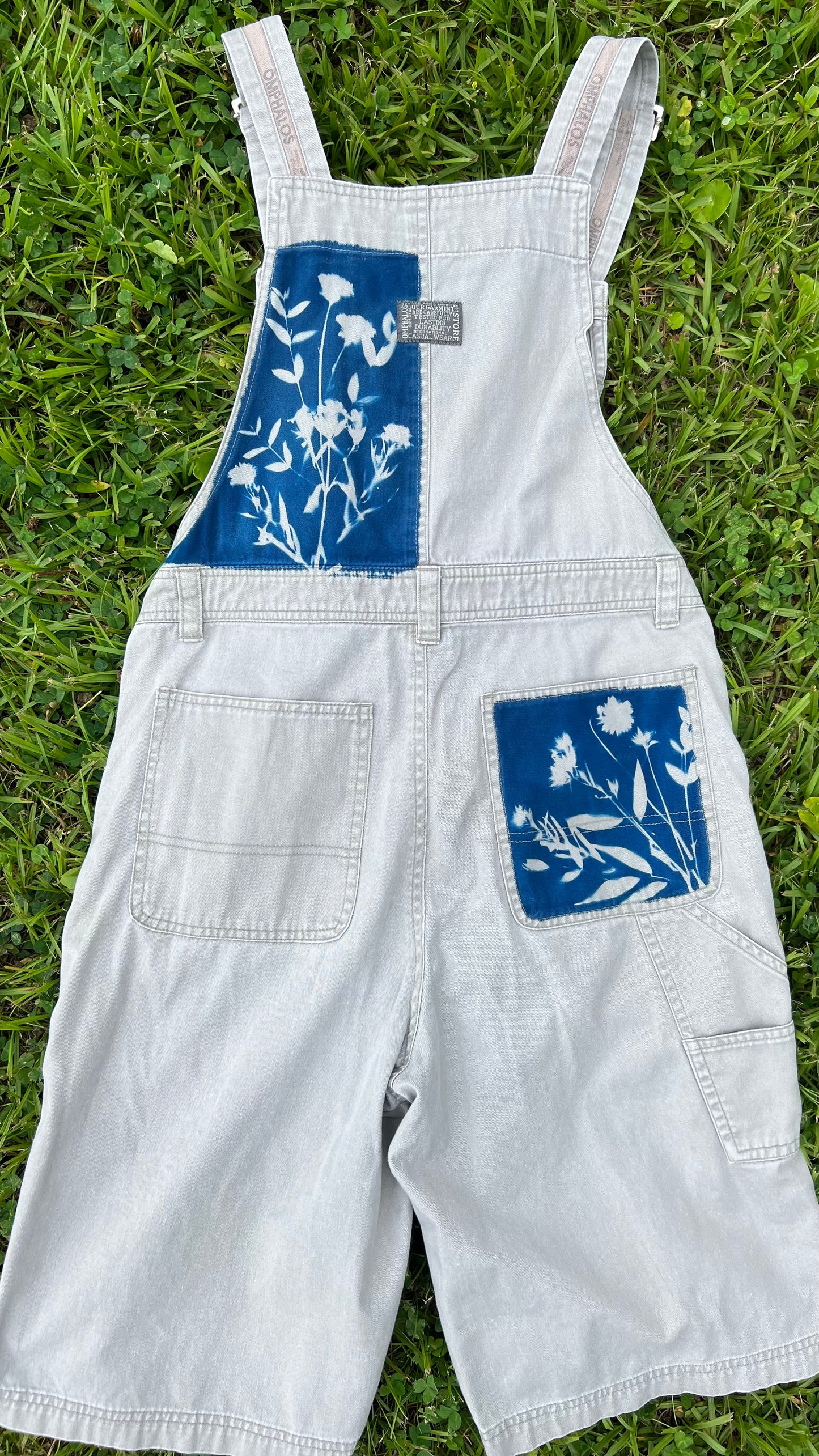 Omphalos Basic Short Overalls • 30