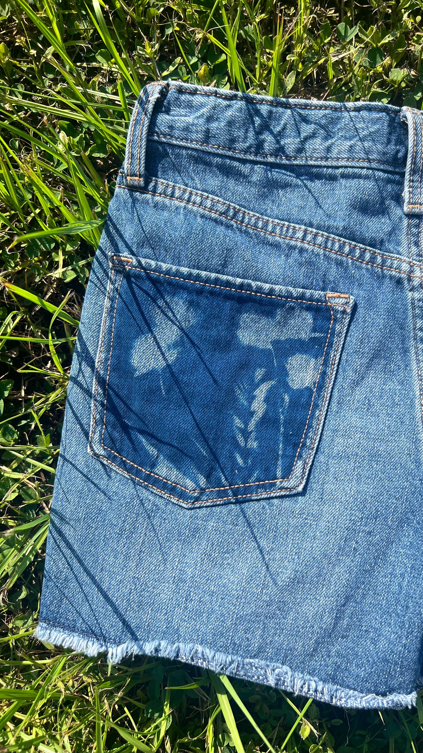 Old Navy Shorts • 28
