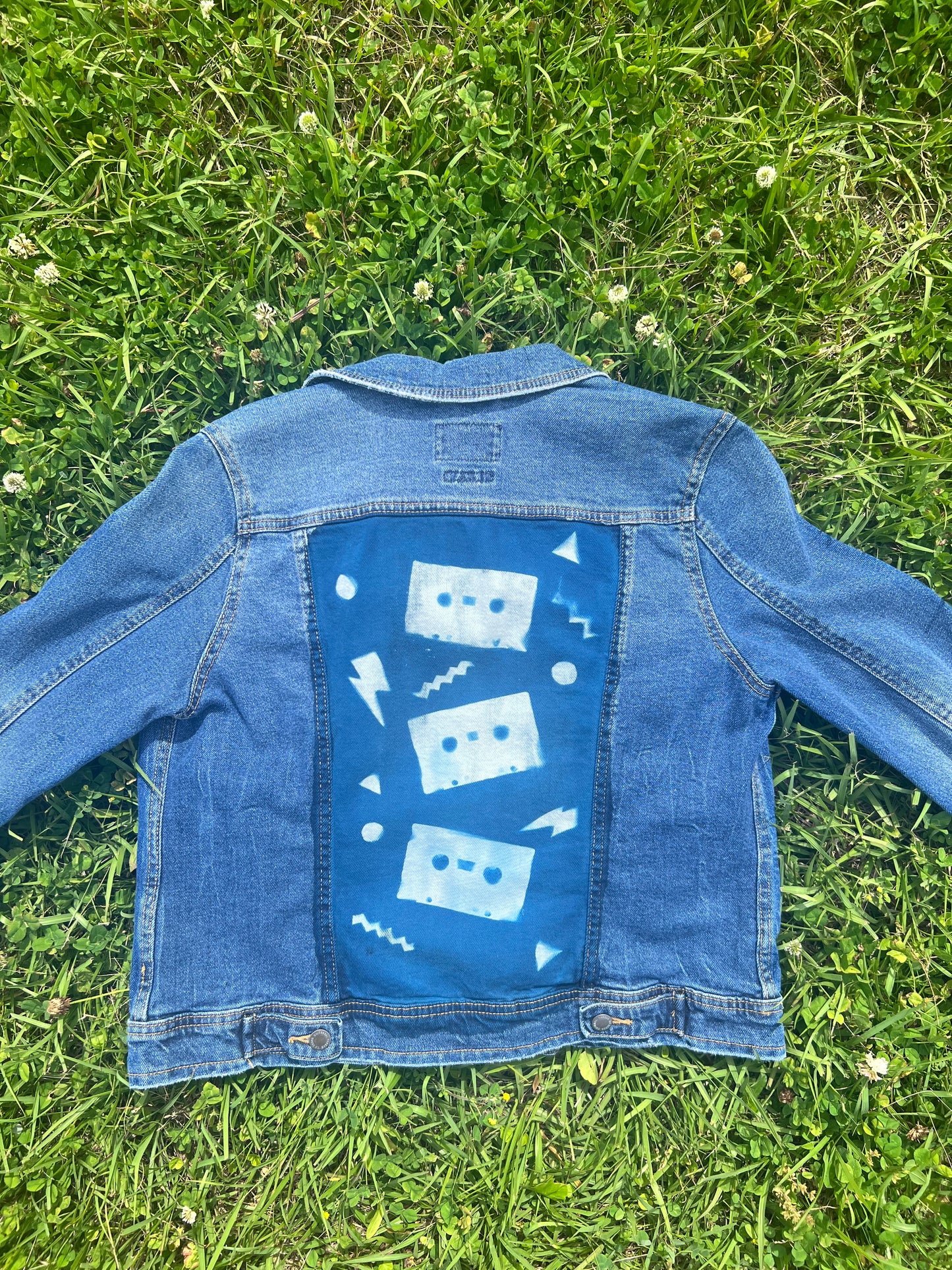 Universal Thread Jacket • Medium