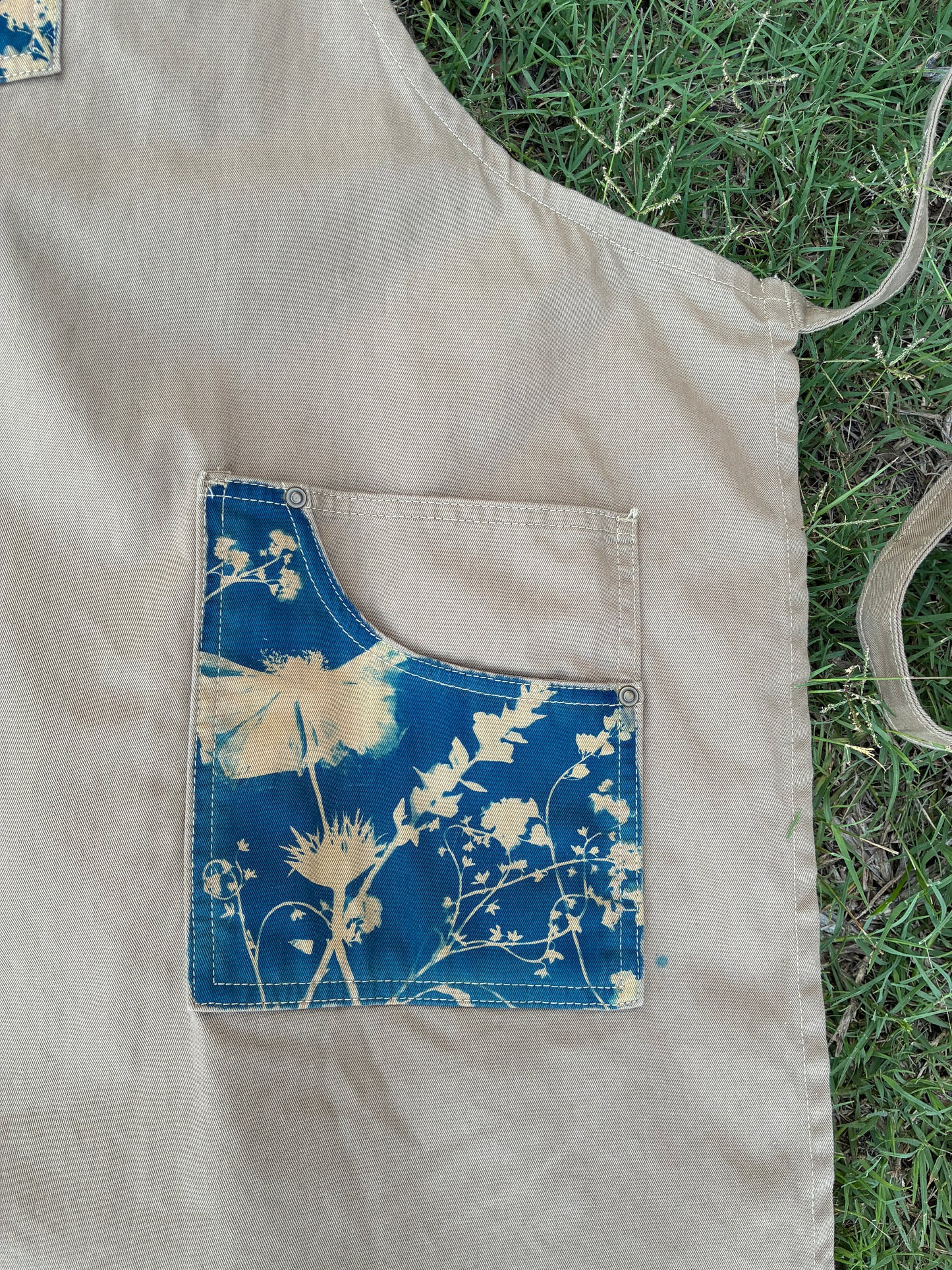 Chino Apron • Khaki