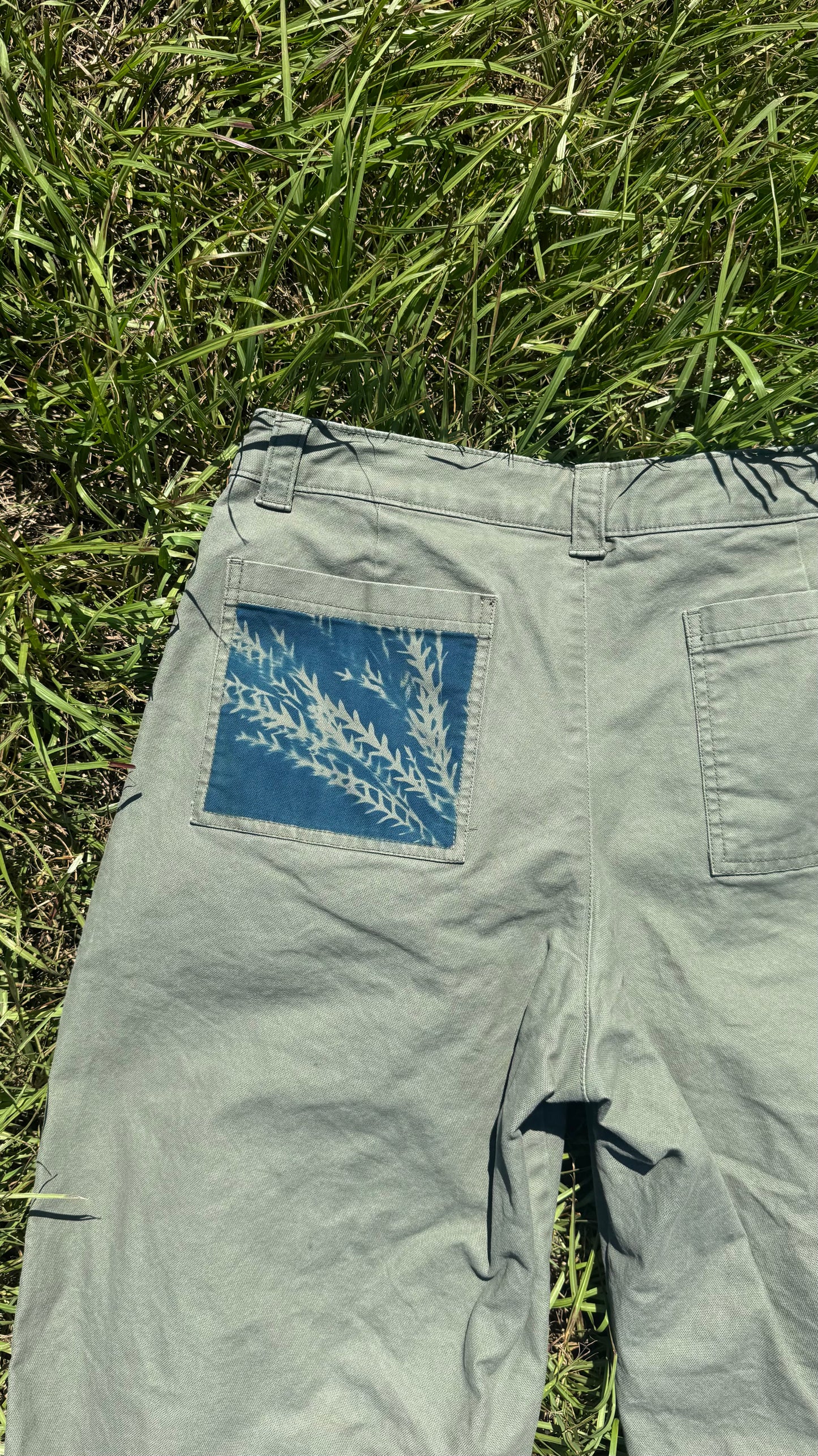 Old Navy Barrel Pants • 34