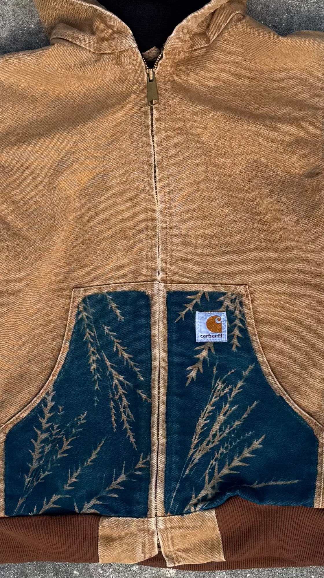 Carhartt Jacket • Youth Large