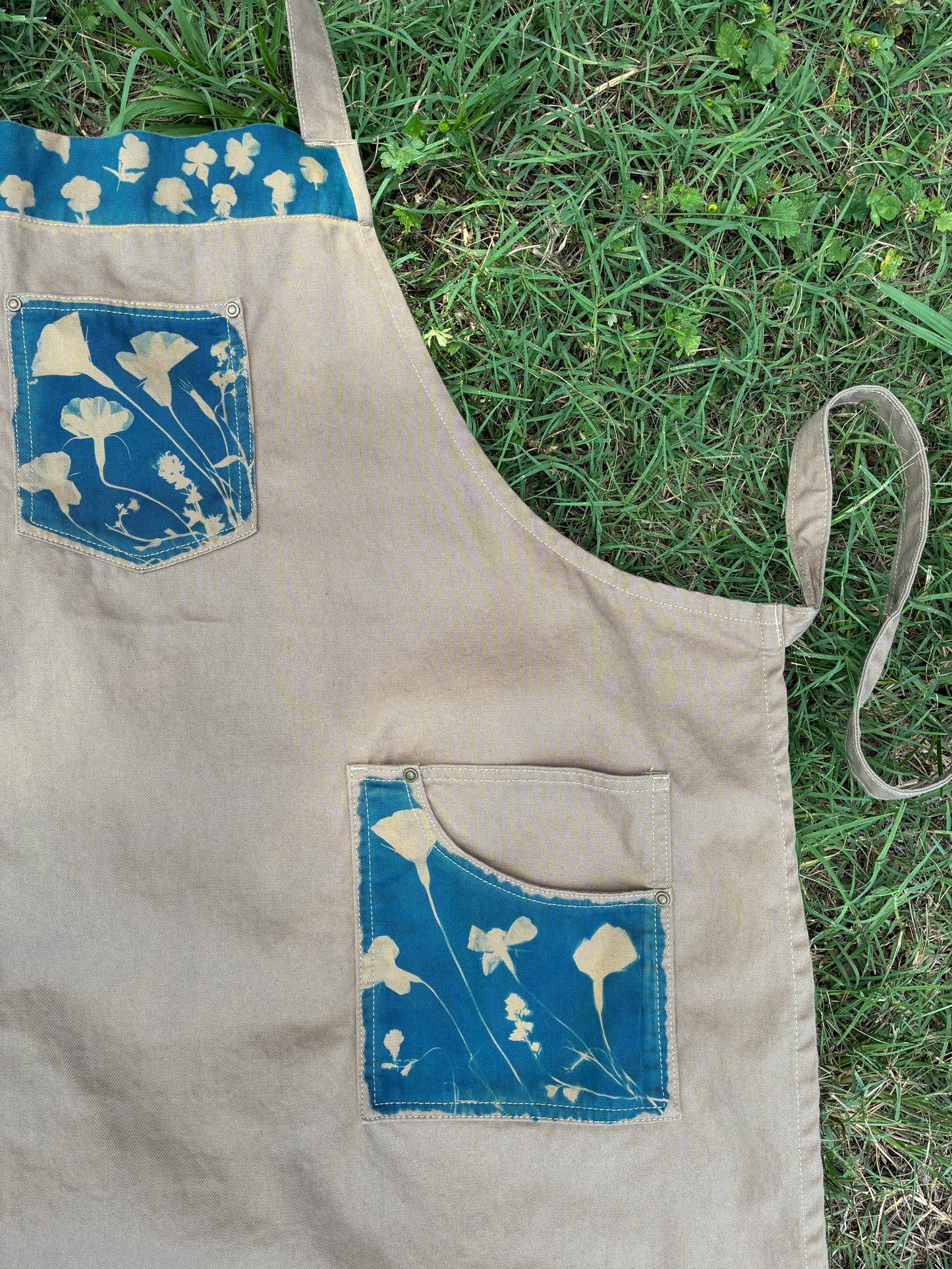 Chino Apron • Khaki