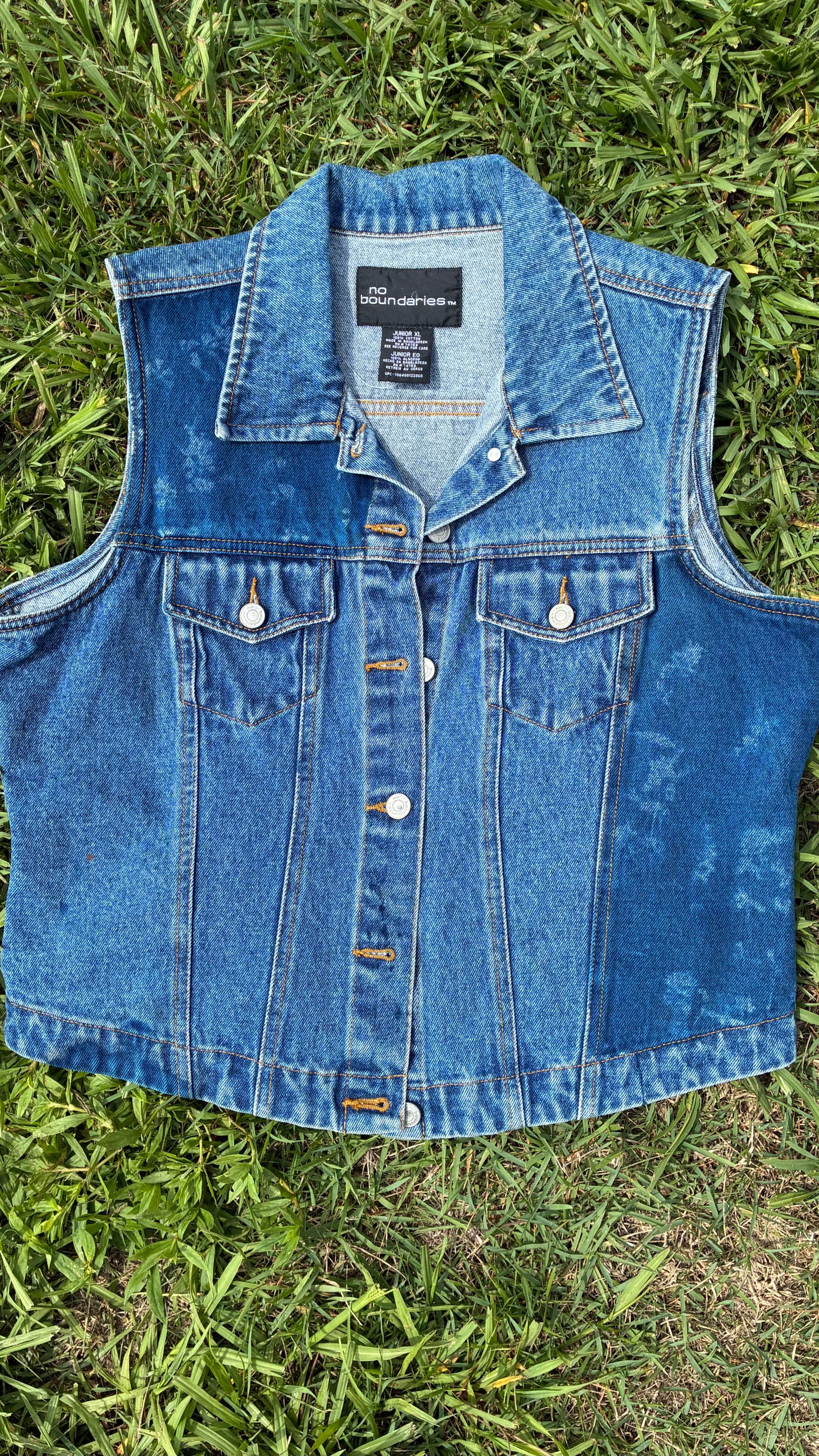 No Boundaries Vest • Jr XL